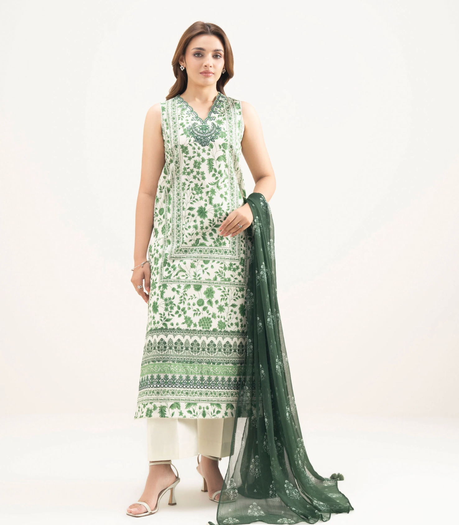3 Piece - Embroidered Lawn Suit