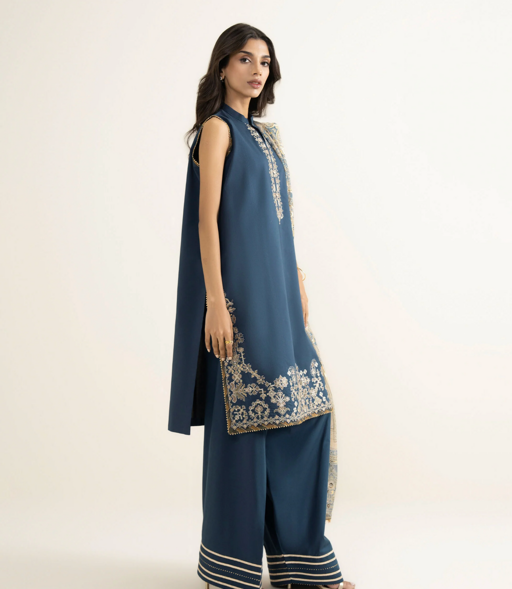 3 Piece - Embroidered Lawn Suit